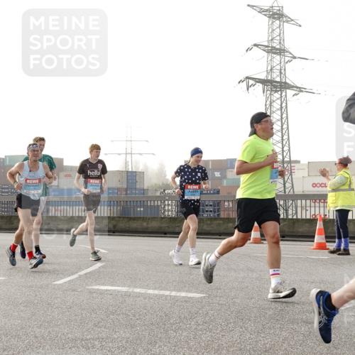 03.10.2026 - Köhlbrandbrückenlauf Michael Burmester http://msf.ph/oto/10770503 03.10.2026 09:14:14 Position 3 2379 meine-sportfotos.de