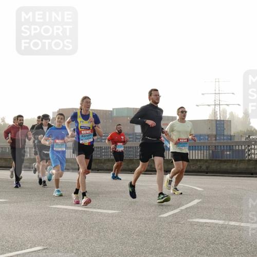 03.10.2026 - Köhlbrandbrückenlauf Michael Burmester http://msf.ph/oto/10770514 03.10.2026 09:14:16 Position 3 1343 meine-sportfotos.de