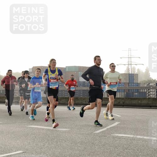 03.10.2026 - Köhlbrandbrückenlauf Michael Burmester http://msf.ph/oto/10770516 03.10.2026 09:14:16 Position 3 1343 meine-sportfotos.de