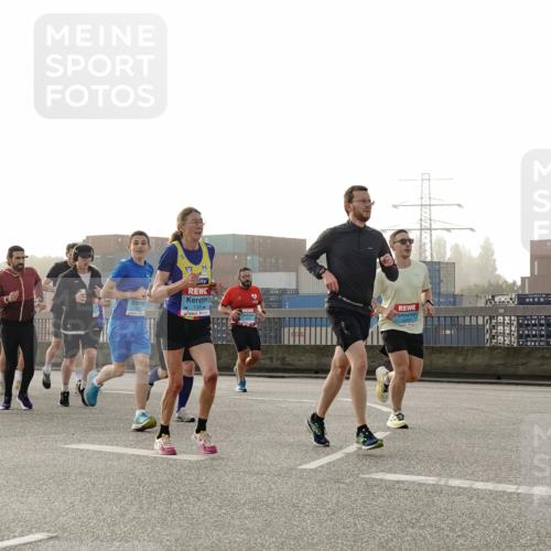 03.10.2026 - Köhlbrandbrückenlauf Michael Burmester http://msf.ph/oto/10770521 03.10.2026 09:14:17 Position 3 1343 meine-sportfotos.de