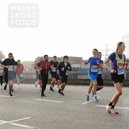 03.10.2026 - Köhlbrandbrückenlauf Michael Burmester http://msf.ph/oto/10770531 03.10.2026 09:14:18 Position 3 1229, 134 meine-sportfotos.de