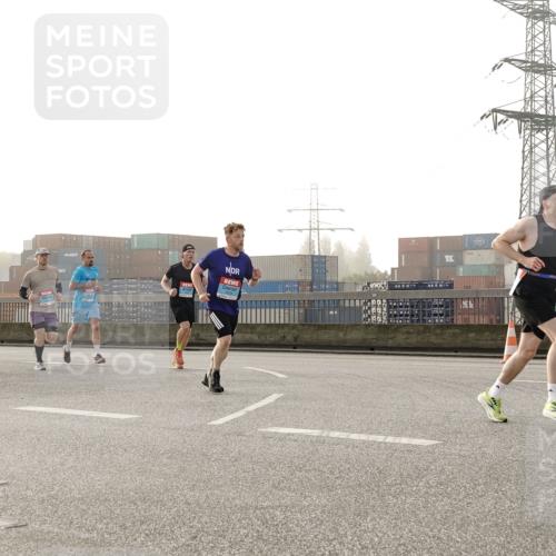 03.10.2026 - Köhlbrandbrückenlauf Michael Burmester http://msf.ph/oto/10770565 03.10.2026 09:14:22 Position 3  meine-sportfotos.de