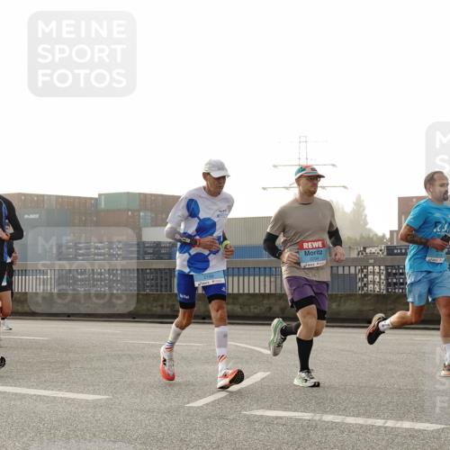 03.10.2026 - Köhlbrandbrückenlauf Michael Burmester http://msf.ph/oto/10770585 03.10.2026 09:14:25 Position 3 2374, 2204, 2199 meine-sportfotos.de