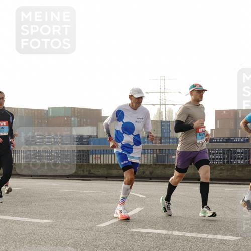 03.10.2026 - Köhlbrandbrückenlauf Michael Burmester http://msf.ph/oto/10770588 03.10.2026 09:14:25 Position 3 2374, 3714 meine-sportfotos.de