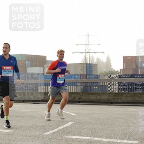 03.10.2026 - Köhlbrandbrückenlauf Michael Burmester http://msf.ph/oto/10770640 03.10.2026 09:14:34 Position 3 2361, 1833, 3089 meine-sportfotos.de
