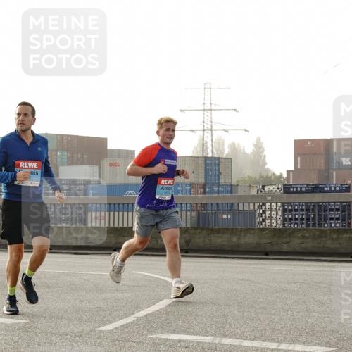 03.10.2026 - Köhlbrandbrückenlauf Michael Burmester http://msf.ph/oto/10770642 03.10.2026 09:14:35 Position 3  meine-sportfotos.de