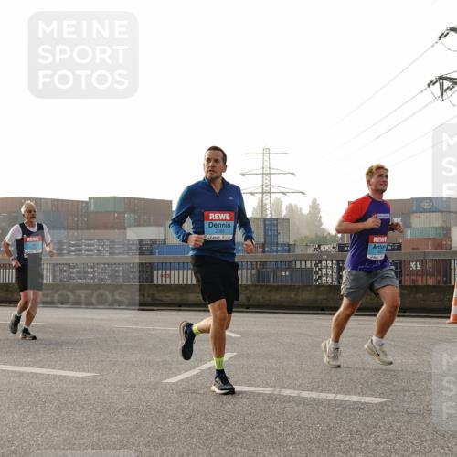 03.10.2026 - Köhlbrandbrückenlauf Michael Burmester http://msf.ph/oto/10770647 03.10.2026 09:14:35 Position 3 2361, 1833 meine-sportfotos.de