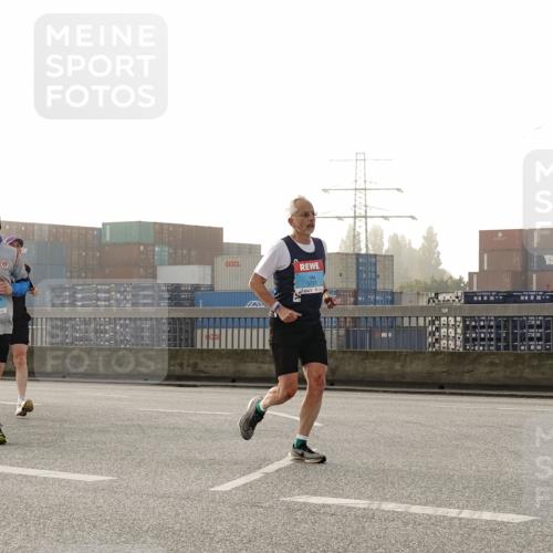03.10.2026 - Köhlbrandbrückenlauf Michael Burmester http://msf.ph/oto/10770652 03.10.2026 09:14:36 Position 3 3797 meine-sportfotos.de