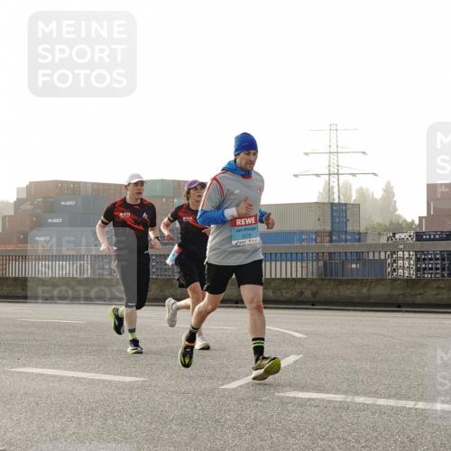 03.10.2026 - Köhlbrandbrückenlauf Michael Burmester http://msf.ph/oto/10770658 03.10.2026 09:14:38 Position 3 2279 meine-sportfotos.de