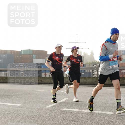 03.10.2026 - Köhlbrandbrückenlauf Michael Burmester http://msf.ph/oto/10770664 03.10.2026 09:14:38 Position 3 2279 meine-sportfotos.de