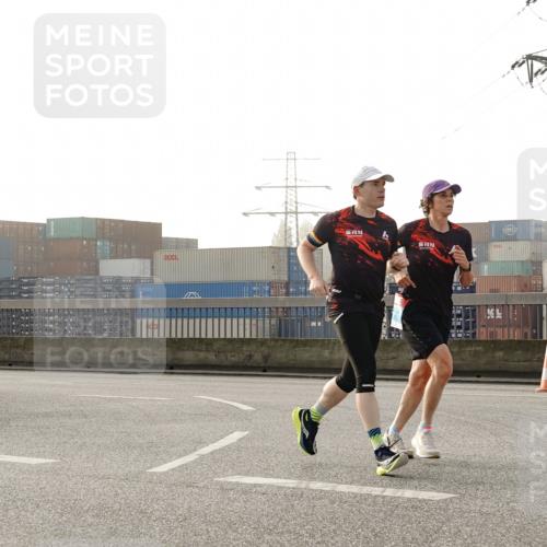 03.10.2026 - Köhlbrandbrückenlauf Michael Burmester http://msf.ph/oto/10770674 03.10.2026 09:14:39 Position 3 19 meine-sportfotos.de
