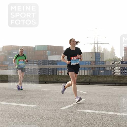 03.10.2026 - Köhlbrandbrückenlauf Michael Burmester http://msf.ph/oto/10770695 03.10.2026 09:14:44 Position 3 2390 meine-sportfotos.de