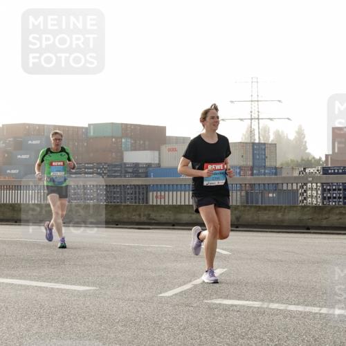 03.10.2026 - Köhlbrandbrückenlauf Michael Burmester http://msf.ph/oto/10770697 03.10.2026 09:14:44 Position 3 2390 meine-sportfotos.de