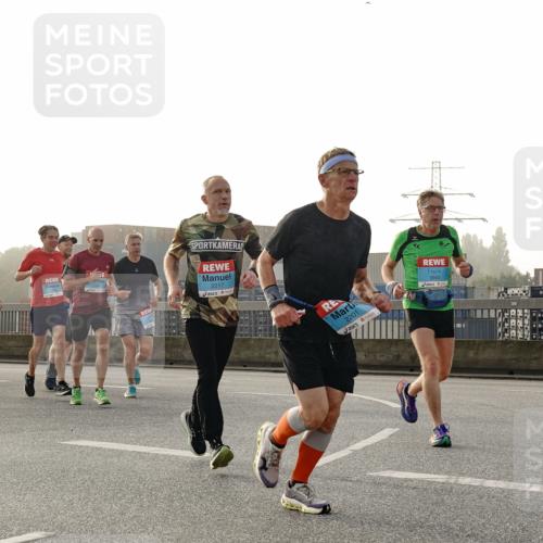 03.10.2026 - Köhlbrandbrückenlauf Michael Burmester http://msf.ph/oto/10770709 03.10.2026 09:14:46 Position 3 2217, 2201 meine-sportfotos.de