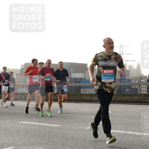 03.10.2026 - Köhlbrandbrückenlauf Michael Burmester http://msf.ph/oto/10770713 03.10.2026 09:14:47 Position 3 2217 meine-sportfotos.de
