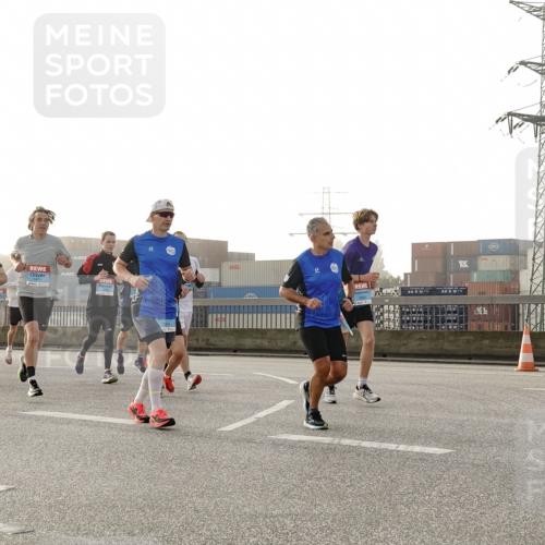 03.10.2026 - Köhlbrandbrückenlauf Michael Burmester http://msf.ph/oto/10770749 03.10.2026 09:14:51 Position 3  meine-sportfotos.de