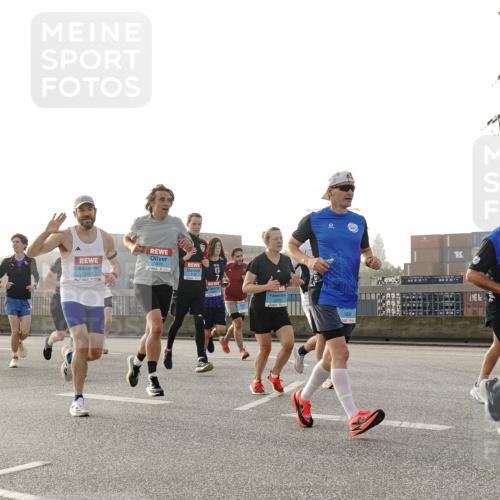 03.10.2026 - Köhlbrandbrückenlauf Michael Burmester http://msf.ph/oto/10770755 03.10.2026 09:14:52 Position 3 1476, 2185 meine-sportfotos.de