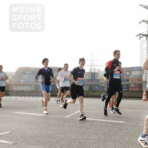 03.10.2026 - Köhlbrandbrückenlauf Michael Burmester http://msf.ph/oto/10770767 03.10.2026 09:14:53 Position 3 2400 meine-sportfotos.de
