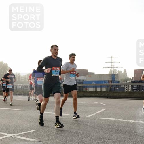 03.10.2026 - Köhlbrandbrückenlauf Michael Burmester http://msf.ph/oto/10770780 03.10.2026 09:14:55 Position 3 361, 1055 meine-sportfotos.de