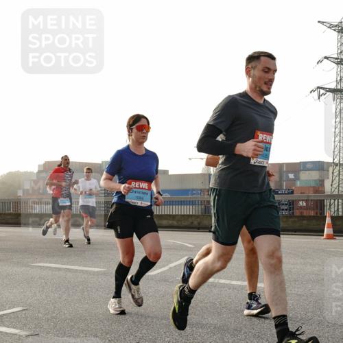03.10.2026 - Köhlbrandbrückenlauf Michael Burmester http://msf.ph/oto/10770783 03.10.2026 09:14:56 Position 3 1084, 1055 meine-sportfotos.de