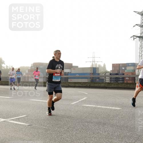 03.10.2026 - Köhlbrandbrückenlauf Michael Burmester http://msf.ph/oto/10770802 03.10.2026 09:14:59 Position 3 2276 meine-sportfotos.de