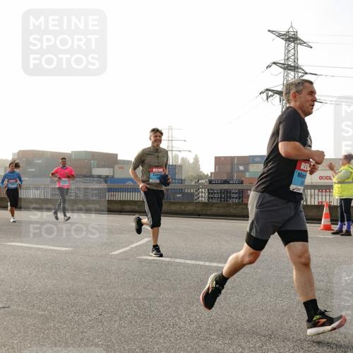 03.10.2026 - Köhlbrandbrückenlauf Michael Burmester http://msf.ph/oto/10770809 03.10.2026 09:15:00 Position 3  meine-sportfotos.de