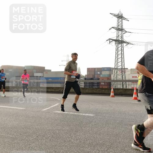03.10.2026 - Köhlbrandbrückenlauf Michael Burmester http://msf.ph/oto/10770812 03.10.2026 09:15:00 Position 3 2276 meine-sportfotos.de