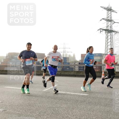03.10.2026 - Köhlbrandbrückenlauf Michael Burmester http://msf.ph/oto/10770828 03.10.2026 09:15:03 Position 3 2227 meine-sportfotos.de