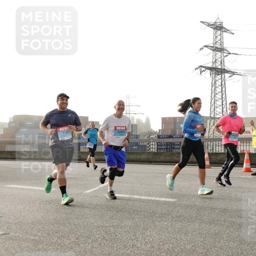 03.10.2026 - Köhlbrandbrückenlauf Michael Burmester http://msf.ph/oto/10770830 03.10.2026 09:15:03 Position 3 2227, 17 meine-sportfotos.de