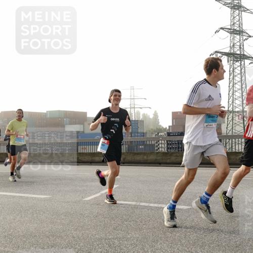 03.10.2026 - Köhlbrandbrückenlauf Michael Burmester http://msf.ph/oto/10770881 03.10.2026 09:15:09 Position 3 1640 meine-sportfotos.de