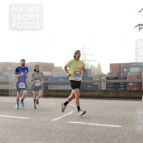 03.10.2026 - Köhlbrandbrückenlauf Michael Burmester http://msf.ph/oto/10770884 03.10.2026 09:15:11 Position 3 1321 meine-sportfotos.de