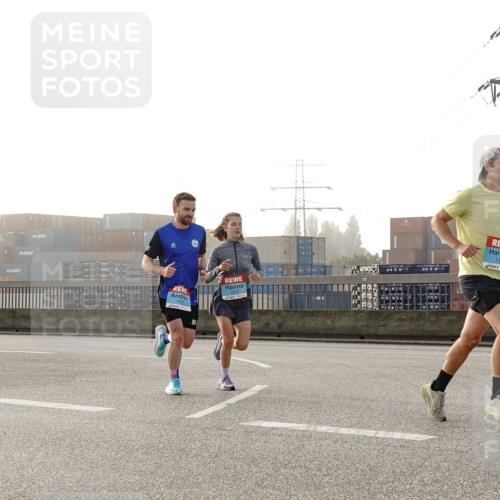 03.10.2026 - Köhlbrandbrückenlauf Michael Burmester http://msf.ph/oto/10770888 03.10.2026 09:15:11 Position 3 19, 1321 meine-sportfotos.de