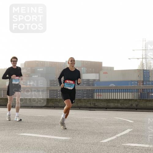 03.10.2026 - Köhlbrandbrückenlauf Michael Burmester http://msf.ph/oto/10770896 03.10.2026 09:15:13 Position 3 2298 meine-sportfotos.de