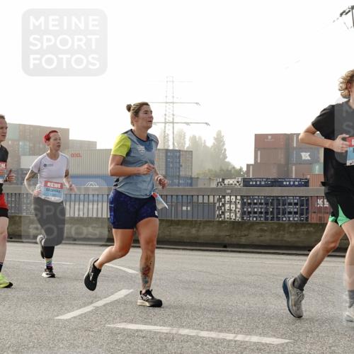 03.10.2026 - Köhlbrandbrückenlauf Michael Burmester http://msf.ph/oto/10770938 03.10.2026 09:15:19 Position 3 1722, 1695 meine-sportfotos.de