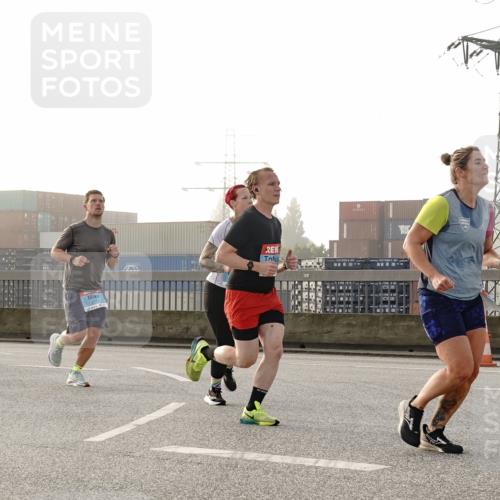 03.10.2026 - Köhlbrandbrückenlauf Michael Burmester http://msf.ph/oto/10770943 03.10.2026 09:15:20 Position 3 2173 meine-sportfotos.de