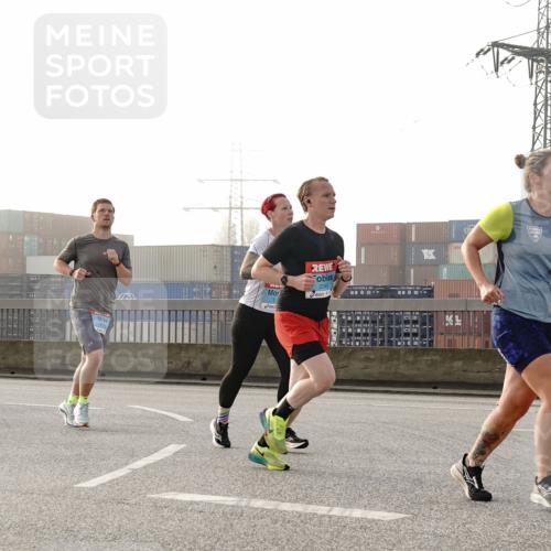 03.10.2026 - Köhlbrandbrückenlauf Michael Burmester http://msf.ph/oto/10770945 03.10.2026 09:15:20 Position 3 2049 meine-sportfotos.de