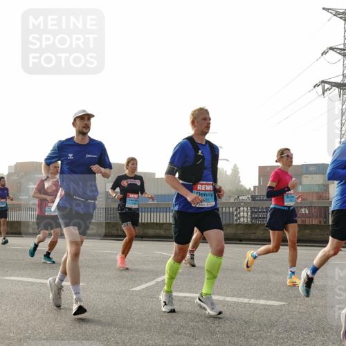 03.10.2026 - Köhlbrandbrückenlauf Michael Burmester http://msf.ph/oto/10770974 03.10.2026 09:15:25 Position 3 257, 1770 meine-sportfotos.de