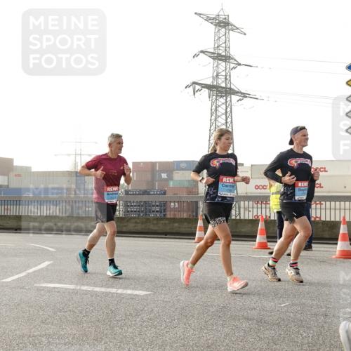 03.10.2026 - Köhlbrandbrückenlauf Michael Burmester http://msf.ph/oto/10770987 03.10.2026 09:15:27 Position 3  meine-sportfotos.de