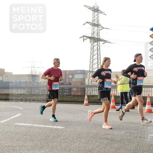 03.10.2026 - Köhlbrandbrückenlauf Michael Burmester http://msf.ph/oto/10770989 03.10.2026 09:15:27 Position 3 1780, 3, 1 meine-sportfotos.de
