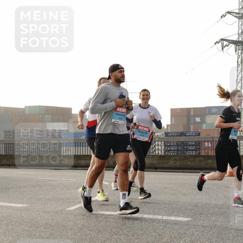 03.10.2026 - Köhlbrandbrückenlauf Michael Burmester http://msf.ph/oto/10771027 03.10.2026 09:15:33 Position 3 2042, 1620 meine-sportfotos.de