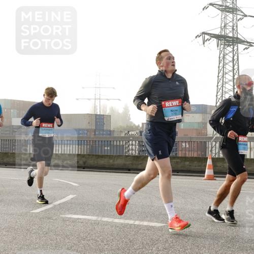 03.10.2026 - Köhlbrandbrückenlauf Michael Burmester http://msf.ph/oto/10771054 03.10.2026 09:15:39 Position 3 1755, 3765, 8 meine-sportfotos.de