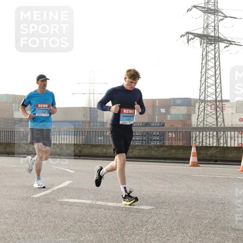 03.10.2026 - Köhlbrandbrückenlauf Michael Burmester http://msf.ph/oto/10771058 03.10.2026 09:15:39 Position 3 1666, 1755 meine-sportfotos.de