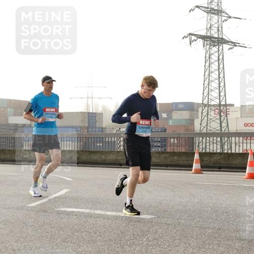 03.10.2026 - Köhlbrandbrückenlauf Michael Burmester http://msf.ph/oto/10771061 03.10.2026 09:15:39 Position 3 0, 1755 meine-sportfotos.de