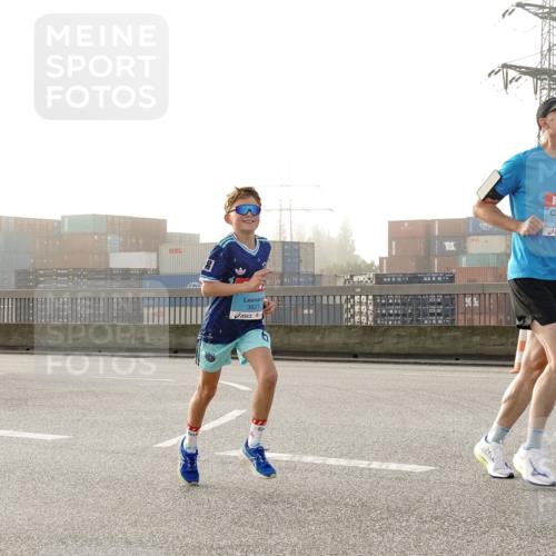 03.10.2026 - Köhlbrandbrückenlauf Michael Burmester http://msf.ph/oto/10771069 03.10.2026 09:15:41 Position 3 1, 3821, 1666 meine-sportfotos.de