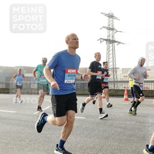 03.10.2026 - Köhlbrandbrückenlauf Michael Burmester http://msf.ph/oto/10771165 03.10.2026 09:15:57 Position 3 1591, 1109, 3 meine-sportfotos.de