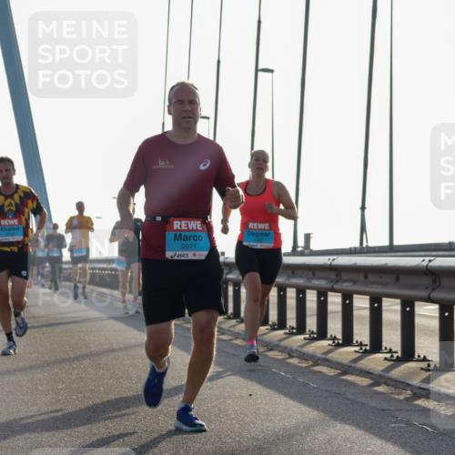 03.10.2026 - Köhlbrandbrückenlauf Yannick Fuchs http://msf.ph/oto/10772116 03.10.2026 09:27:20 Position 1 2071, 3157 meine-sportfotos.de