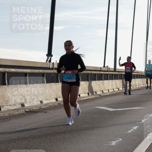 03.10.2026 - Köhlbrandbrückenlauf Yannick Fuchs http://msf.ph/oto/10772133 03.10.2026 09:27:24 Position 1 3828 meine-sportfotos.de