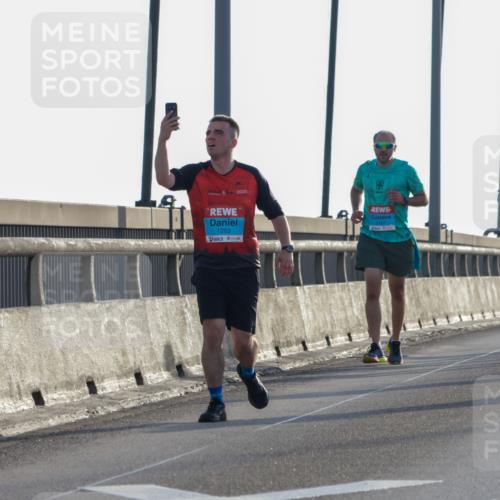 03.10.2026 - Köhlbrandbrückenlauf Yannick Fuchs http://msf.ph/oto/10772139 03.10.2026 09:27:26 Position 1 1293, 2020 meine-sportfotos.de