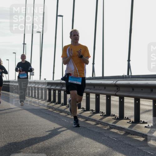 03.10.2026 - Köhlbrandbrückenlauf Yannick Fuchs http://msf.ph/oto/10772149 03.10.2026 09:27:28 Position 1 1073 meine-sportfotos.de