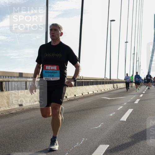 03.10.2026 - Köhlbrandbrückenlauf Yannick Fuchs http://msf.ph/oto/10772304 03.10.2026 09:28:04 Position 1 2308 meine-sportfotos.de